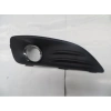 2013-2017 Ford Fiesta Sis Lamba Kapağı Sağ Siyah (Sis Deliği Nikelaj Çerçeveli) (Bfn) (Adet) (Oem No:C1Bj15A222Aa)