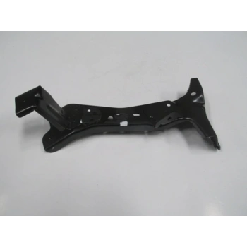 2013-2016 Audi A3 Sdhbsb Ön Çamurluk Braketi Sol (Tw) (Adet) (Oem No:8V0821135C)