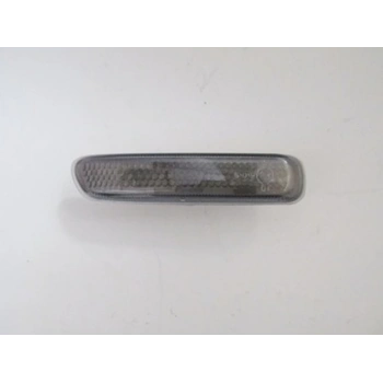 1998-2001 Bmw 3 Serisi Sd-Coupe- Çamurluk Sinyali Sol Füme (Dj Auto) (Adet) (Oem No:63132228594)