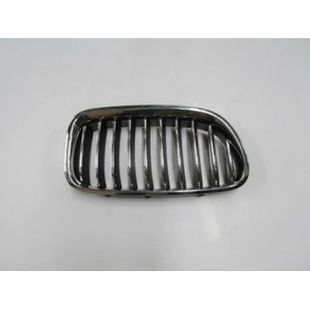 2013-2016 Bmw 5 Serı F10- Ön Panjur Sağ Nikelajlı (İç Petekleri Siyah) (Tw) (Adet) (Oem No:51137412324)