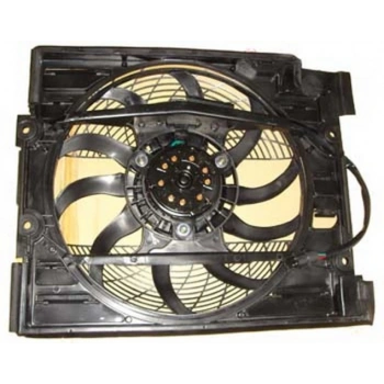 1996-2000 Bmw 5 Serı E39 Klima Fan Davlumbazı 3Pinli (Kontrol Ünitesi Arızalı )(10Kanat) (Oem No:64548370993)