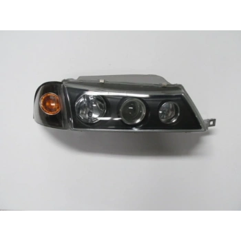 1995-1999 Daewoo Nexia Far Lambası Sağ Manuel Siyah Mercekli-Sinyalli (Famella) (Adet)