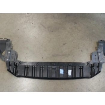 Ford Focus 2018  Ön Tampon Alt Deflektör   Ek Hava Isıtmasız  (Oem No:Jx7B8B384A1B)