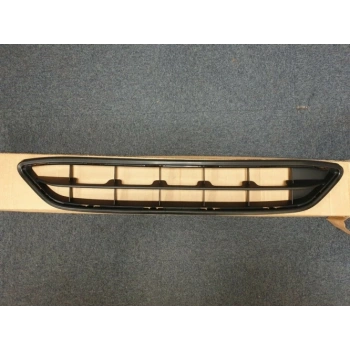 Tampon Izgarası Ön Crv 2015-2019 (Oem No:71180-T1E-E10) (Adet)