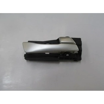 2011-2018 Hyundai Accent Blue Arka Kapı İç Açma Kolu Sağ Siyah (Elceği Gümüş Gri)  (Adet) (Oem No:836201R010Cr)