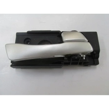 2011-2018 Hyundai Accent Blue Ön Kapı İç Açma Kolu Sağ Siyah (Elceği Gümüş Gri)  (Adet) (Oem No:826201R000S4)