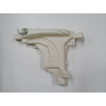 2010-2016 İsuzu Npr 3D Ön Cam Su Bidonu-Deposu Motorlu (Famella) (Adet)