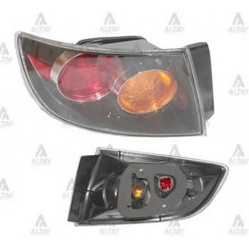 Stop Lambası Mazda-3 2003-2005 Sedan Şeffaf Dış Sağ (1 Adet) (Oem No: Bn9A-51-150E)
