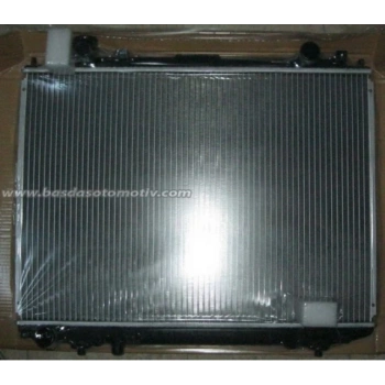 Radyatör B2500 1997-2005 Oem No: Wl22-15-200Ab