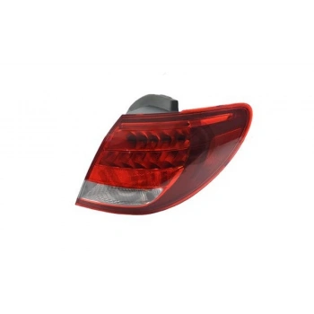 Mercedes 246 242 2012  Stop Lambası Sağ Led Li (Oem No:A2469068200)