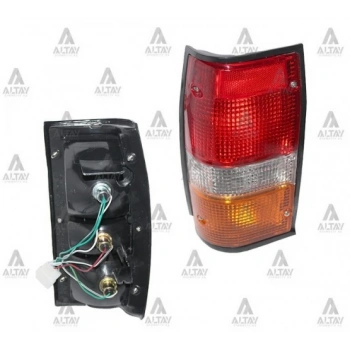 Stop Lambası L-200  1996-1998 Siyah Duylu Sağ (1 Adet) (Oem No: Mb527102)