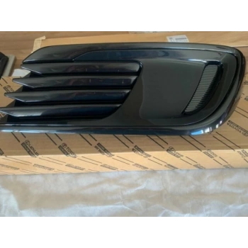 Sis Lamba Kapağı Auris 2015-2018 Sol (Oem No:52040-02120) (Adet)