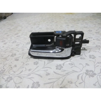 Kapı Kolu Avensis 2003-2008 İç Siyah+Krom Sağ (Oem No:69205-05040) (Adet)