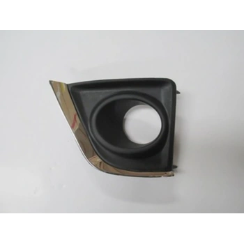 2013-2016 Toyota Corolla Nde180 Sis Lamba Kapağı Sağ Siyah Sis Delikli (Nikelaj Çıtalı) (Bfn) (Adet) (Oem No:8148202390)