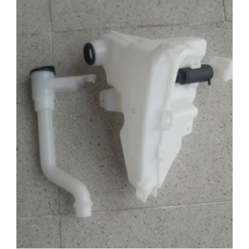 Su Fıskiye Deposu Hilux 2015 Motorlu Oem No: Ty2020410