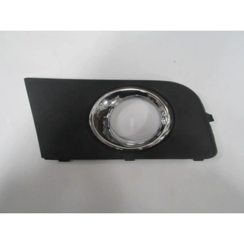 2011-2016 Volkswagen Amarok Sis Lamba Kapağı Sol Sis Delikli Siyah-Çerçevesi Nikelajlı (Adet) (Oem No:2H0807489A9B9)