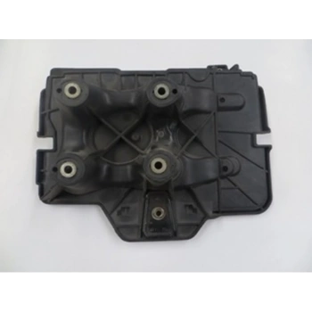 1999-2005 Volkswagen Bora Akü Koruyucu Plastiği Alt (Bfn) (Adet) (Oem No:1J0915333A)