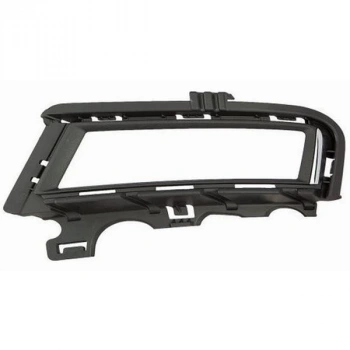 Sis Lamba Kapağı Golf7 2013 Sonrası  (Sis Delikli+Nik) Sağ (Oem No:5G0853808Aryp) (Adet)