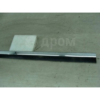 Volkswagen Passat 2014  Kapı Bandı Arka Sol Kromlu (Oem No:3G0853333A3Q7)