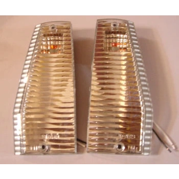 Jeep Cherokee- Grand- 96/98; Çamurluk Sinyali Sağ/Sol Set 2 Parça Beyaz (Tyc) (Oem No: 5303-1121)