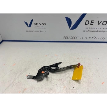 Motor Kaput Menteşesi : Sağ Opel Corsa F Bm 20- (Oem No: 9823211580)