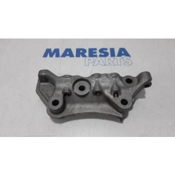 Motor Takozu Psa 208/2008/308/301 1.5 Hdı 2017- (Oem No: 9811186980)