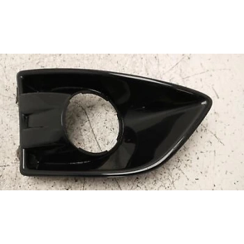 Sıs Far Çerçeve Sağ Sıs Farlı Pıanoblack Ford Focus Bm 10- (Oem No: Am51 R19952 Ca5Uaw)