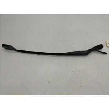 Ön Sılecek Kolu Sol Psa 3008 Iı (P84) 97-00 (Oem No: 9810665280)