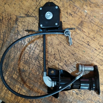 Stepne Tasıyıcı : Kıt (Celık Jantlı Araclar Icın) Ford Connect Bm 02- (Oem No: Kt4T16 19L523 Bc)