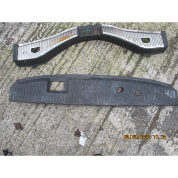 Arka Panel Bakalıtı Tek Kapı Ford B460 Transıt Courıer Bm 13- (Oem No: Et76 R40352 Df35B8)