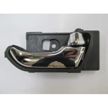 Isuzu D Max- Pıck Up- 12/17; Ön Kapı İç Açma Kolu Sağ Nikelajlı (Hushan) (Oem No: -)