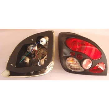 2000-2002 Ford Fiesta Modifiye Stop Lambası Sağ-Sol Set 2 Parça Siyah-Kırmızı-Beyaz (Tyc) (Adet)