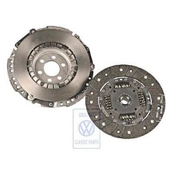 Debrıyaj Setı 620116609 / 3000287002 (6 Delık) Vw Polo Classıc-Caddy-Golf3-Cordoba Aft-1Y 1,6-1,9 D 94-01 (Oem No: 037198141X)