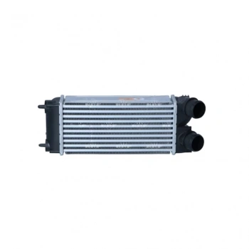 Turbo Radyatörü (Intercooler) 308 / 3008 / 5008 / Partner 08Sonrası Tepee C4 / Berlıngo 04Sonrası 1.6Hdı (Oem No: 0384L4)