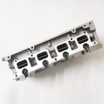 Silindir Kapağı Golf / Passat / Jetta / Tiguan / A3 / Scırocco 07-15 1.4 Tsi Caxa-Caxc (Oem No: 03C103264D)