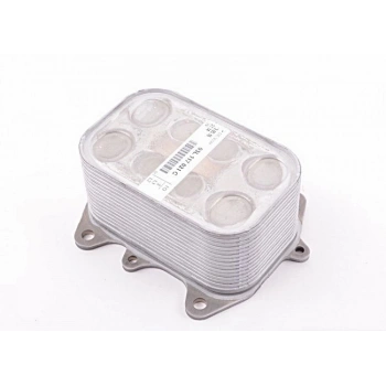 Golf6 Polo Caddy Crafter T5 A3 Leon 2010  Yağ Soğutucusu 114 750 (Oem No:03L117021C)