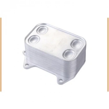 Yag Sogutucusu Golf6 / Polo / Caddy / Crafter / Transporter T5/ A3 / Leon 10=Den İtibaren; Caab-Cayd-Cayc-Ckub-Caac-Cfwa 1.2 Tdı-1.6 Tdı-2.0 Tdı (Oem No: 03L117021C)