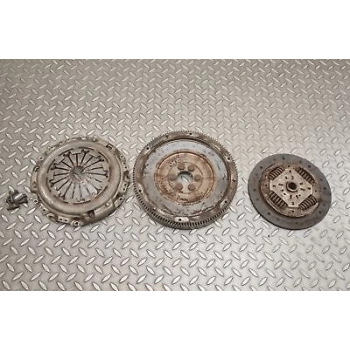 Debrıyaj Setı 623353900 / 3000950654 Vw Polo-Ibıza-Fabıa-A1 Cfwa 1,2 Tdı 10- (Oem No: 03P141025)