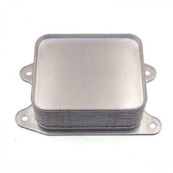 Golf7 Tiguan A1 A3 Leon 2013  Yağ Soğutucusu 101050 (Oem No:04E117021C)