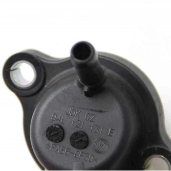 Su Flansı Golf7 / A3 / Leon / Passat / Tıguan / Caddy 13Sonrası Clha-Clhb-Dcxa-Crlb-Crkb-Cuvc-Cxxb-Cxfa-Cxha-Cxhb-Cxga-Cxgb 1.6 Tdı-2.0 Tdı (Oem No: 04L121131E)