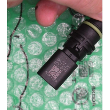 Sensör Eksantrik Devir Golf7 / A3 / Leon / Passat / Tiguan / Caddy 13Sonrası Clha-Clhb-Dcxa-Crlb-Crkb-Cuvc 1.6 Tdi-2.0 Tdi (Oem No: 04L907601A)