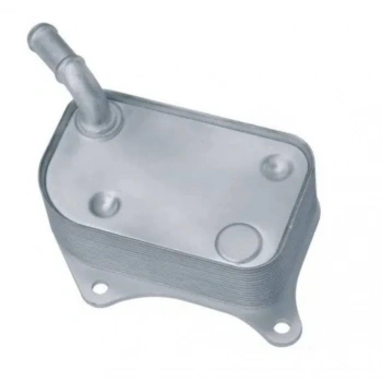 YAĞ SOĞUTUCUSU PASSAT / A4 01-05 ALT 2.0 (Oem No: 06B117021)
