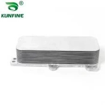 Yağ Soğutucusu Transporter Transporter T5/ Touareg 04-09 Axd-Axe-Bac 2.5 Tdı (Oem No: 070117021D)