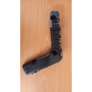 Braket Tampon Corolla 13- Ön Büyük Lh Toyota Corolla (Oem No: 1001Btm3013019)