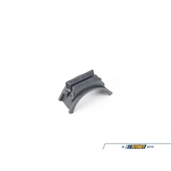 Enjektör Borunun Ayırma Elamanı Bmw F20-F21-F22-F23-F30-F31-F34-F35-4F32-F33-F36-E60-E61-F06-F07-F10-F11-F18-F12-F13-F01-F02-X1 E84-X3 F25-X4 F26-X5 F15-X6 F16 N47N 10-18 (Oem No: 11127809138)