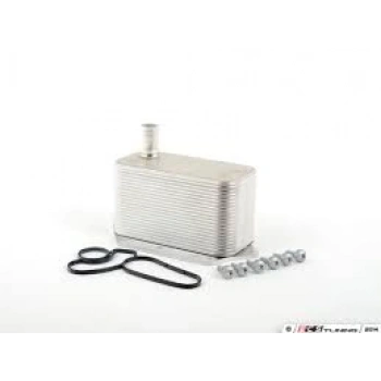 YAG RADYATÖRÜ BMW E46-E90-E90 LCI-E91-E91 LCI-E92-E92 LCI-E93-E93 LCI-E60-E60 LCI-E61-E63-E64-E65-E66-X3 E83-X5 E53-X5 E70-X6 E71 M57N-M57N2 03-16 (Oem No: 11427788462)