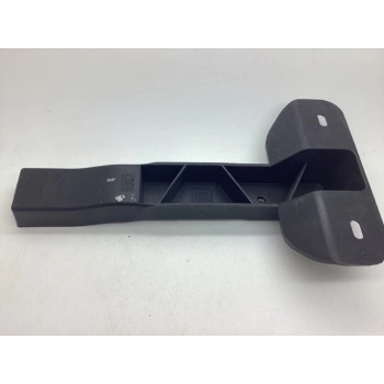 Tampon Braketi Arka Sol Opel Astra K Bm 16- (Oem No: 13425525)