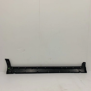 Marşpiyel  Bakalıtı : Sol Sıyah Opel Crossland X Bm 17- (Oem No: 13482341/)