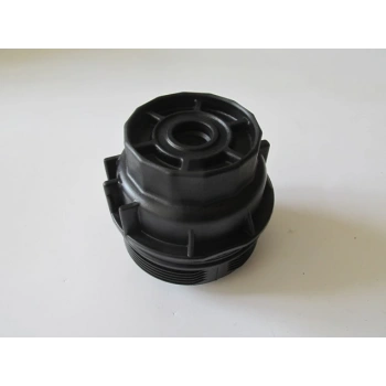 2013-2015 Toyota Auris Motor Yağ Filtre Kapağı (D-4D Dizel) (Plastik) (Oem No:1565033010)