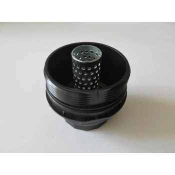 2011-2014 Toyota Yaris Motor Yağ Filtre Kapağı (D-4D Dizel) (Plastik) (Oem No:1565033010)